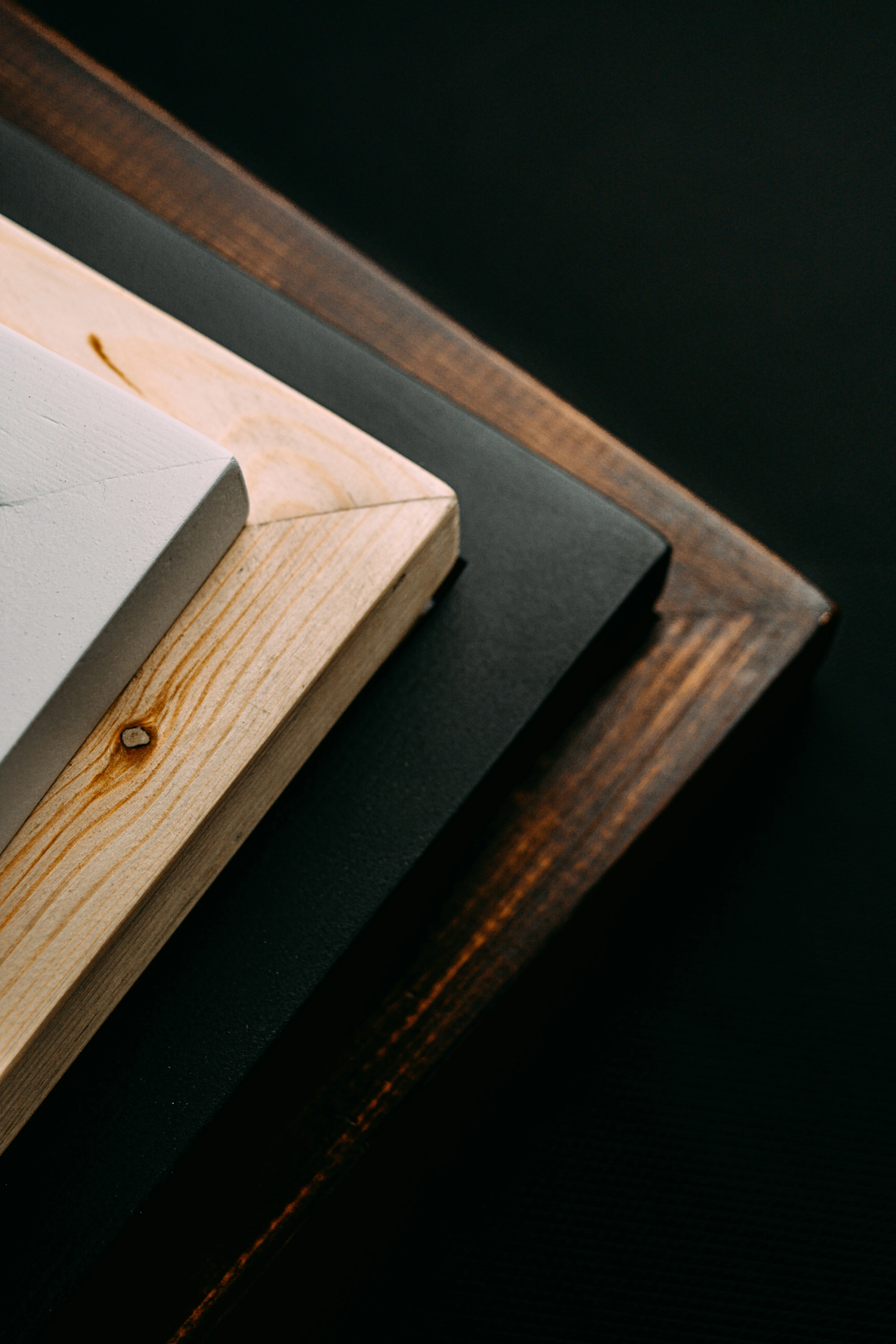 What Wood Furniture Sells the Most? Top-Selling Pieces in 2025 and Why They’re Dominating the Market