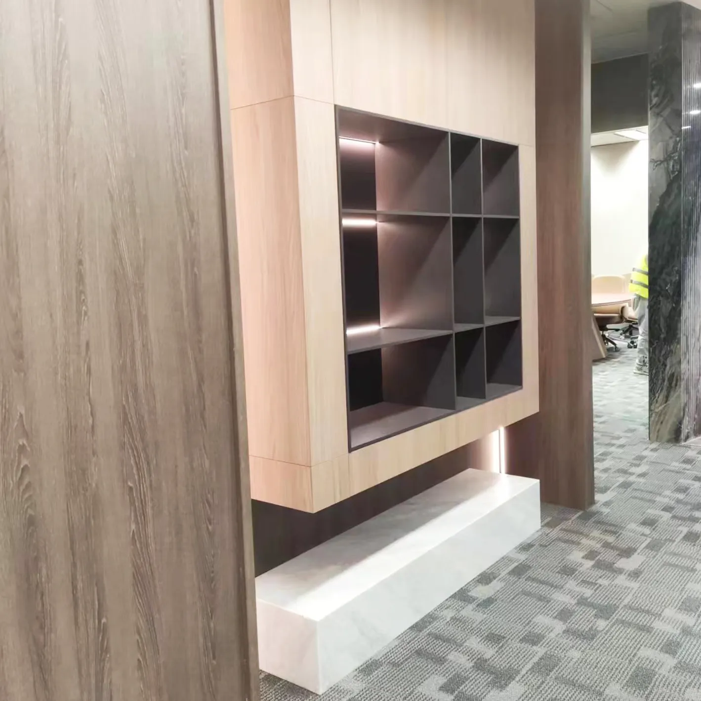 Redefining Business Aesthetics: Where Intelligent Systems Meet Bespoke Woodcraft