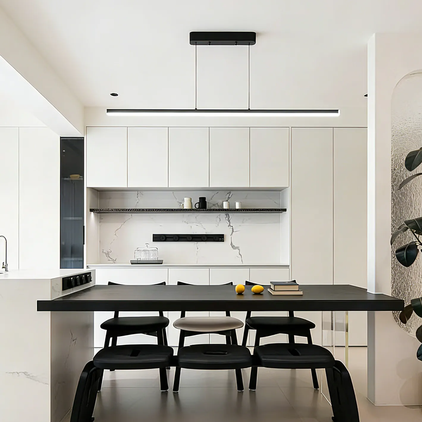 Minimalist Luxury Lateral Living丨Custom Black-White Minimalist Furniture for Quality Life
