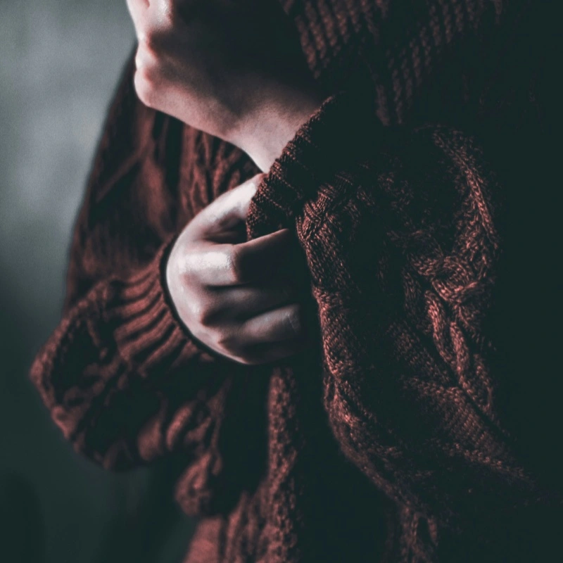 How Wholesale Knitwear Orders Are Managed From Sampling to Shipping