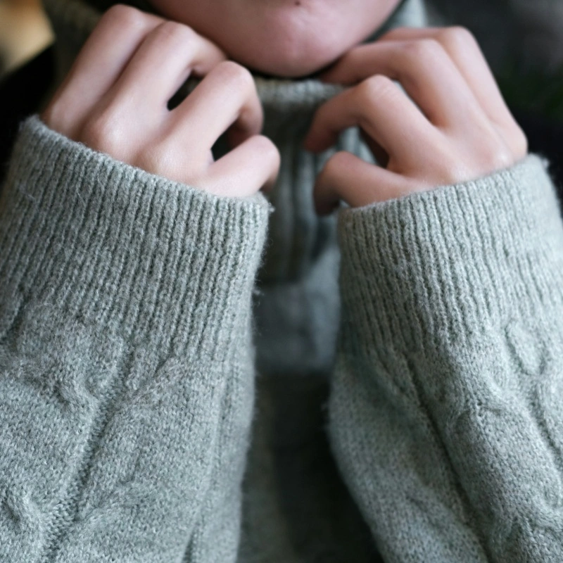 How to Ensure Quality, Consistency, and Efficiency in Custom Sweater Manufacturing for Global Brands