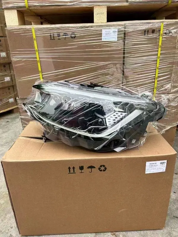 Farol principal direito