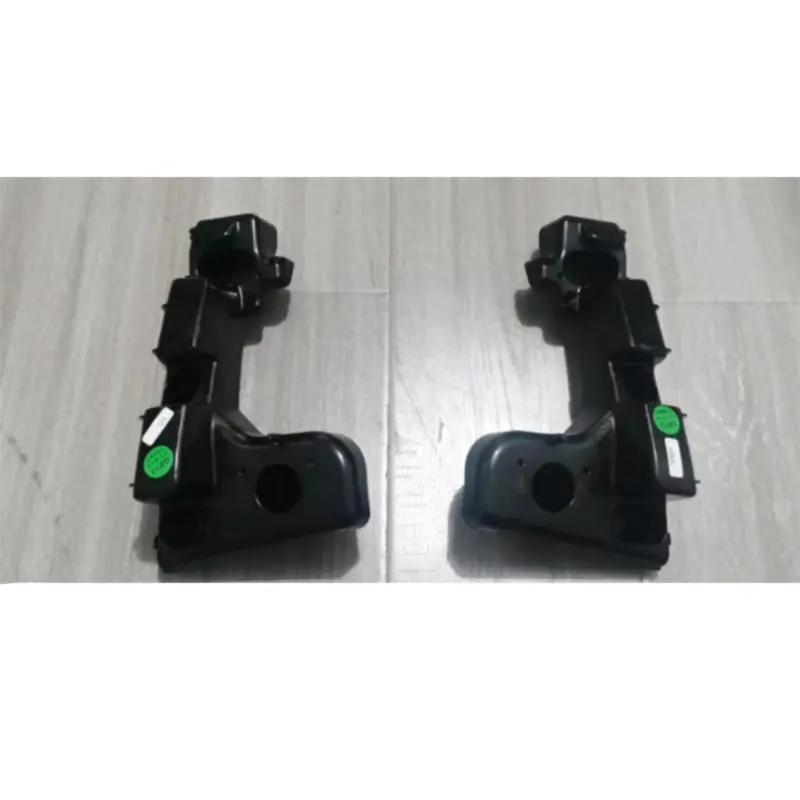 Montagem de suporte do para-choque traseiro (E/D)