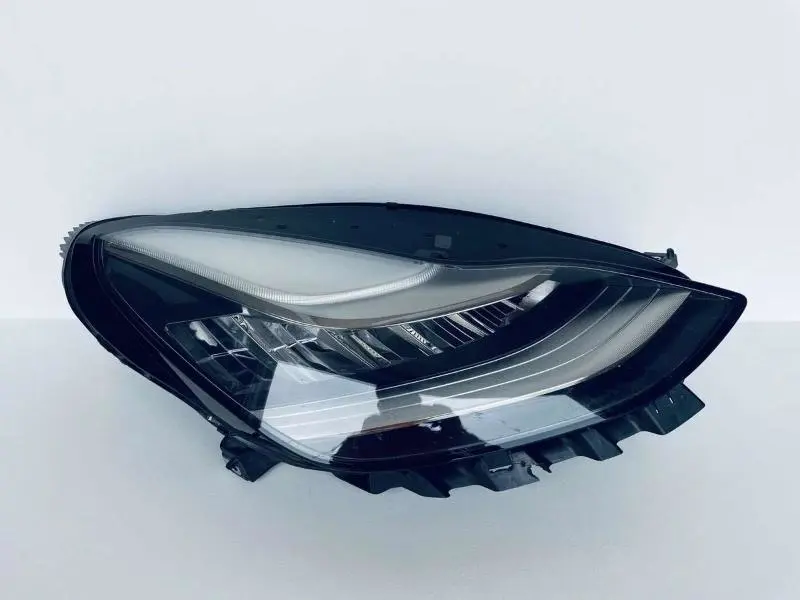 Farol principal direito