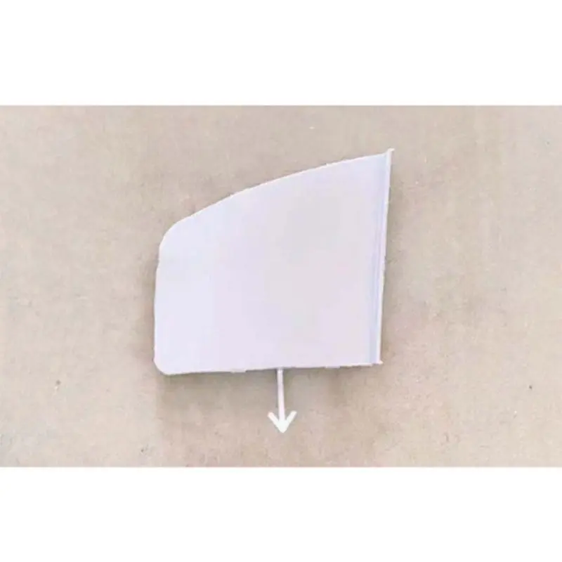 Placa de cobertura do painel de acabamento do para-choque traseiro, cor prateada.