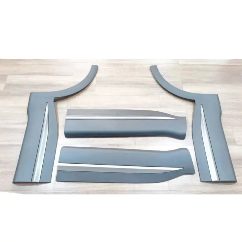 Aparador da frente da porta (E/D) – Faixa brilhante, cinza.