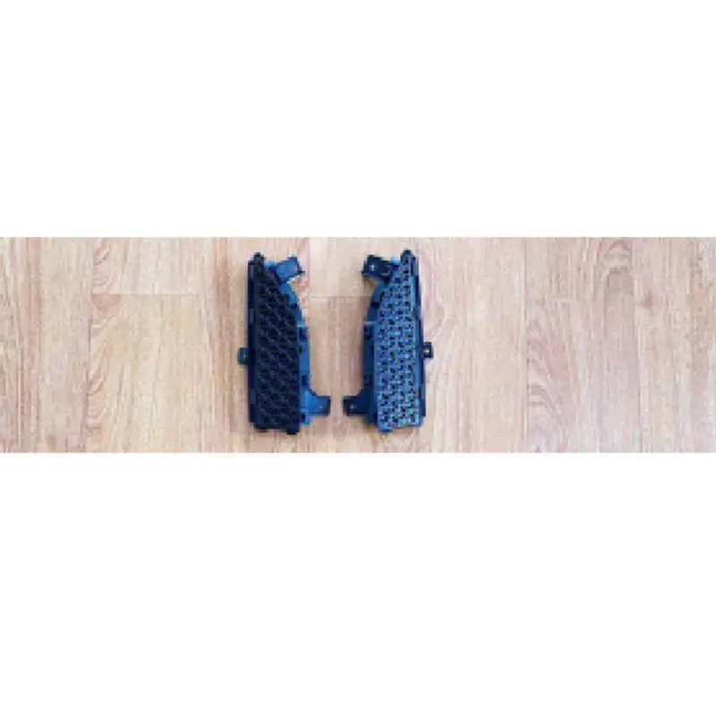 Moldura de acabamento do farol de névoa.