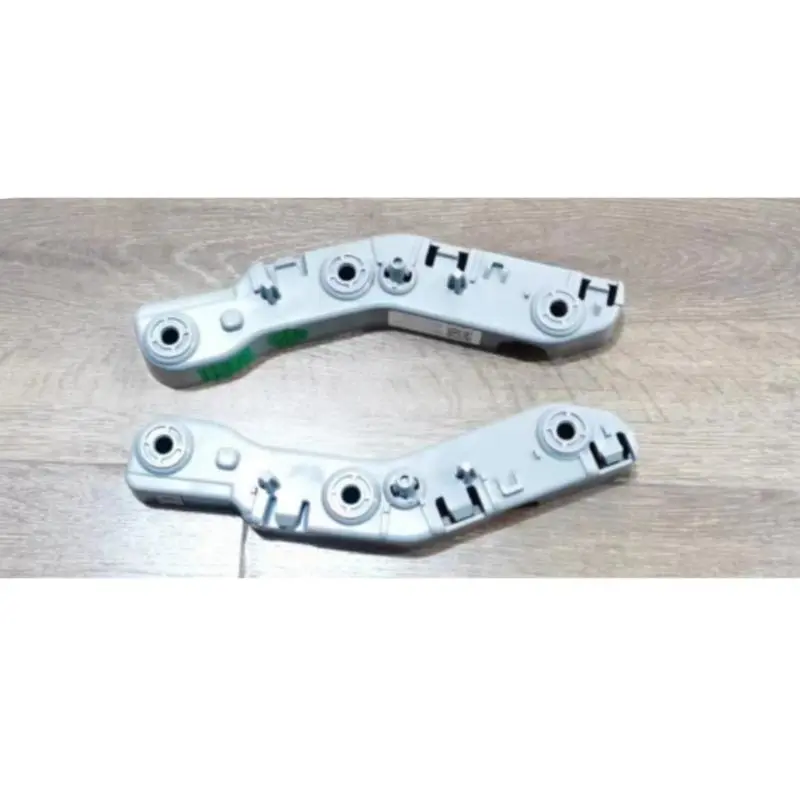 Suporte do para-choque dianteiro. (E/D)