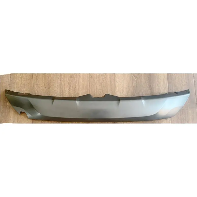 Painel de acabamento do para-choque traseiro.