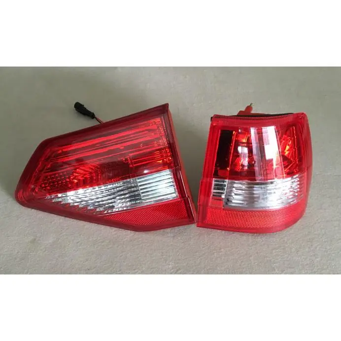 Luz com curva traseira.