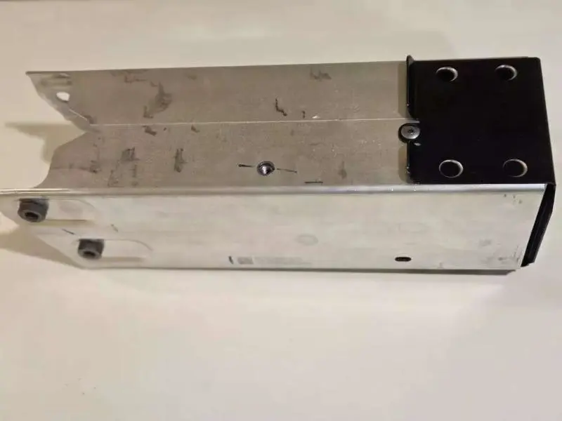 Suporte de ferro interno do para-choque dianteiro grande-direito