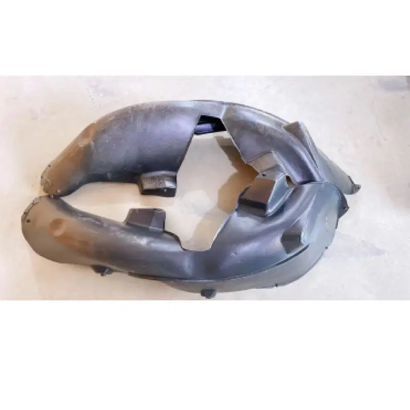 Revestimento interno para a roda traseira.