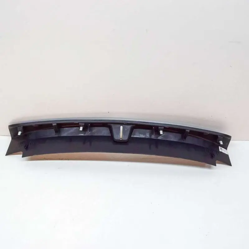 Painel de entrada para porta-malas