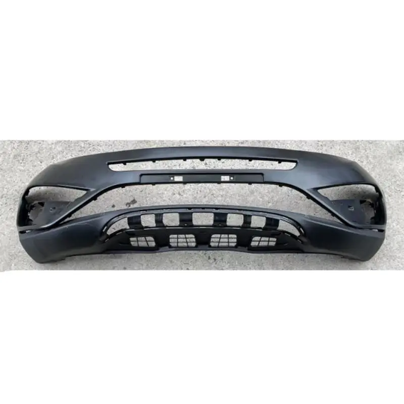 O para-choque dianteiro é removível.