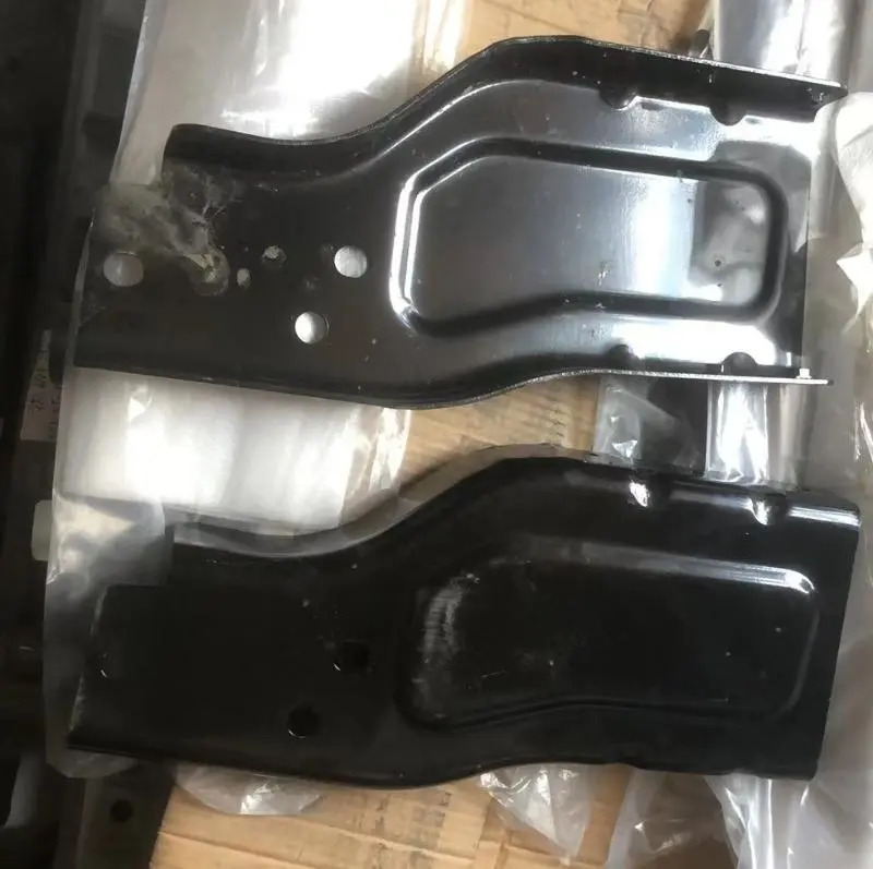 Suporte do para-choque traseiro esquerdo/direito