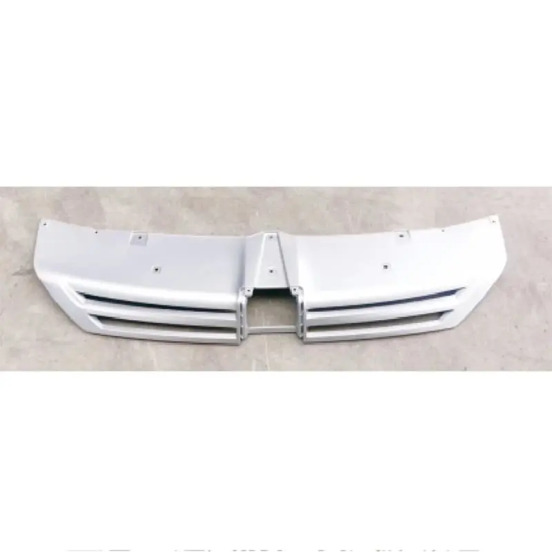 Painel de proteção inferior do para-choque dianteiro – prateado.