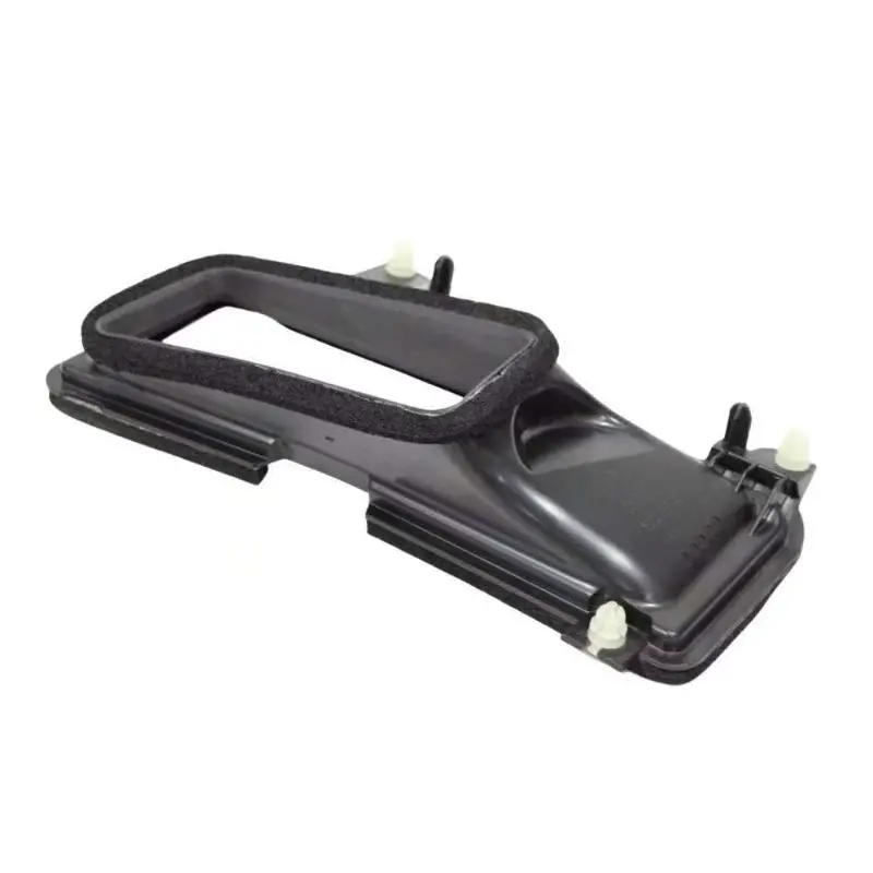 Entrada sob a placa de acumulação de água