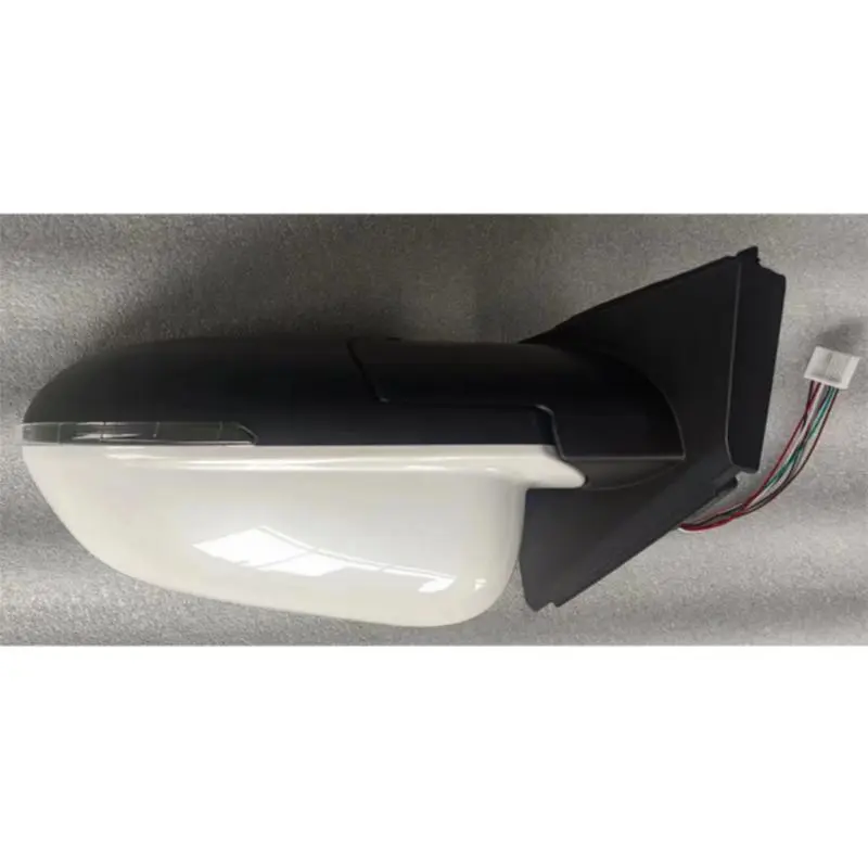 Espelho retrovisor com 8 linhas – dobramento elétrico com aquecimento.