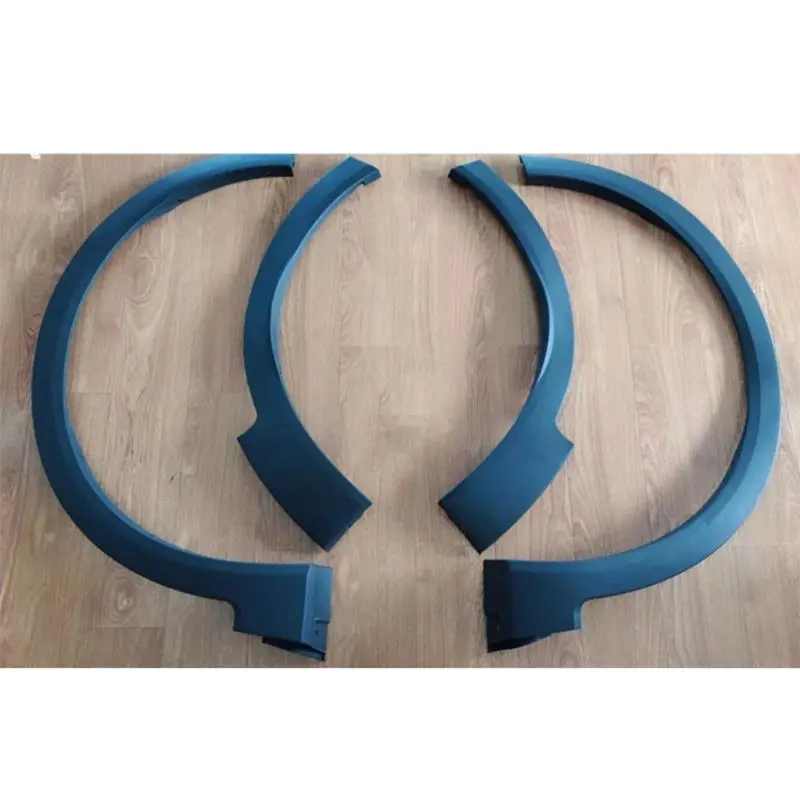 Acabamento fosco na moldura do para-choque dianteiro.