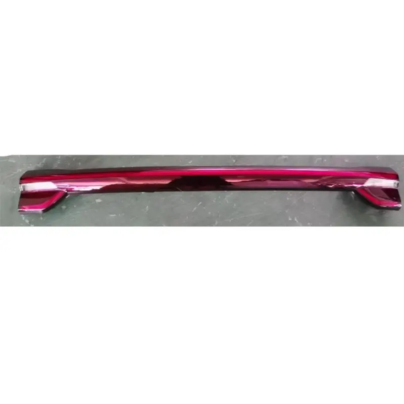 Correndo através do farol traseiro.