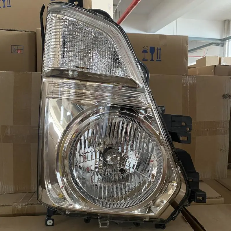 FOCO DE FAROL ESQUERDO