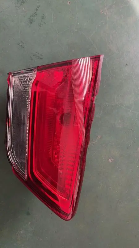 LANTERNA TRaseira INTERNA ESQUERDA/DIREITA