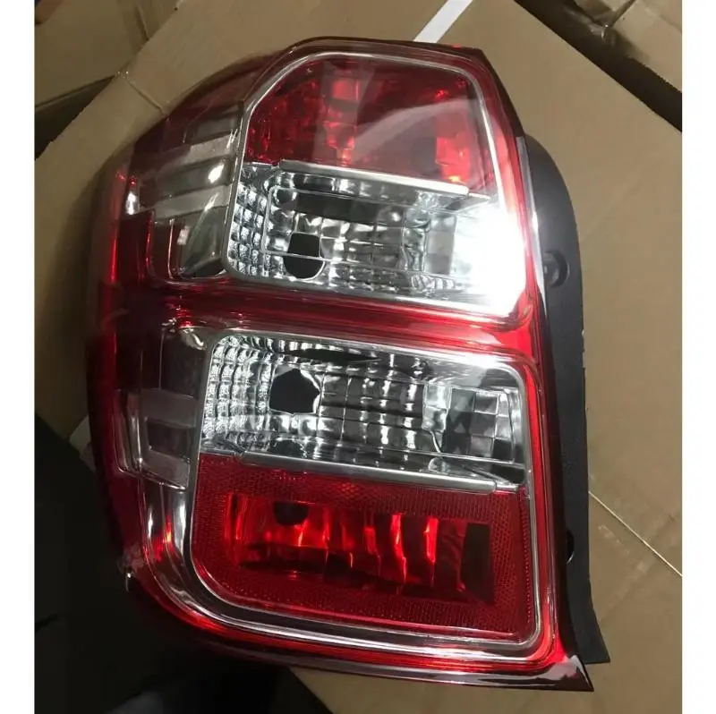 LANTERNA TRASERA ESQUERDA/DIREITA