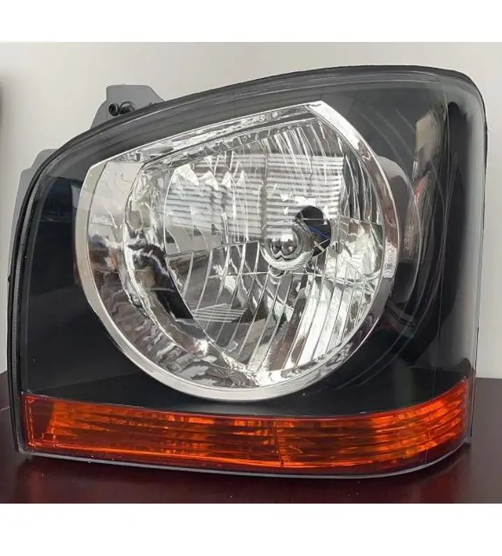 FOCO DE FAROL ESQUERDO