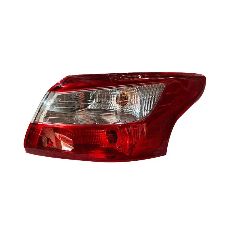 Montagem da Lanterna Traseira Externa do Sedan