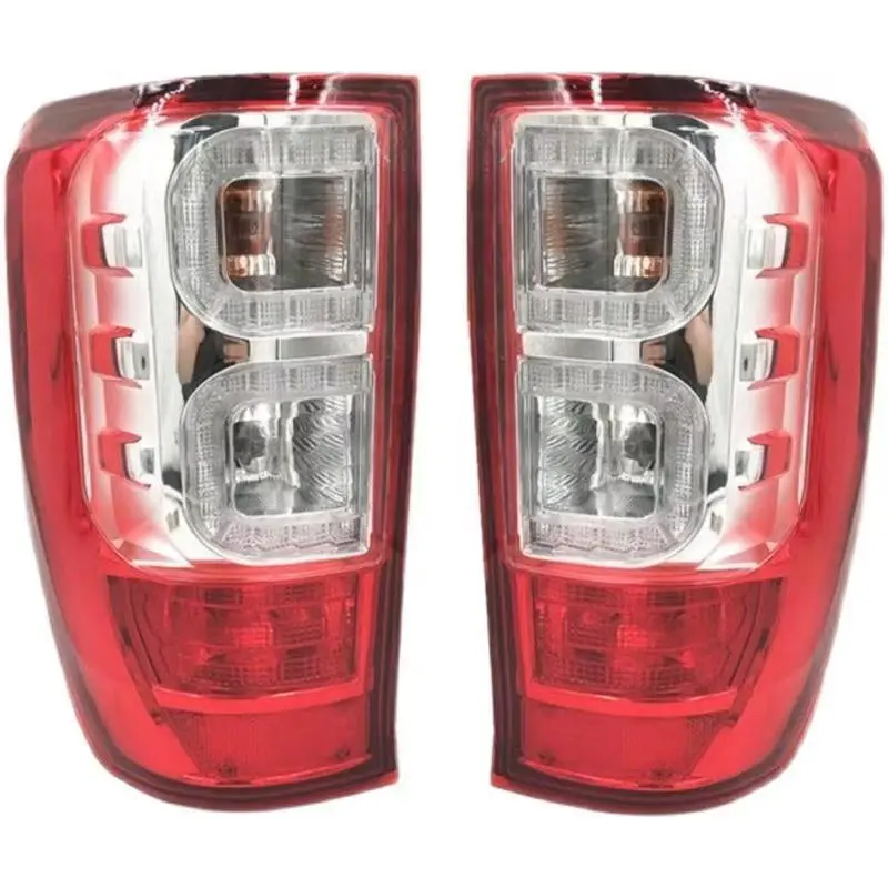 LANTERNA TRASERA ESQUERDA/DIREITA