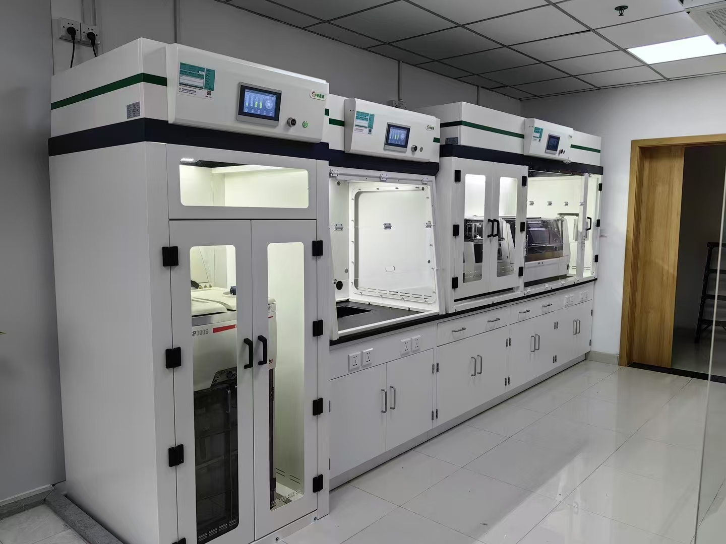 Benchtop Fume Hood-2.jpg