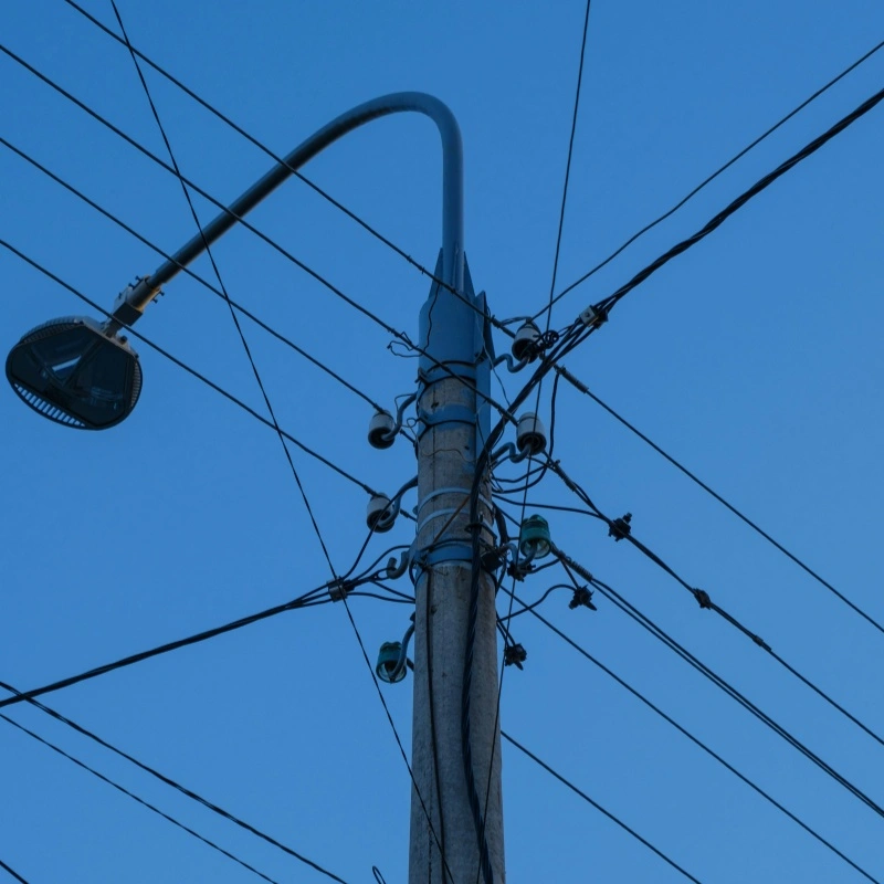 Инновационное решение для производства электрооборудования: повышение надежности электросетей с помощью специализированного оборудования и комплектующих