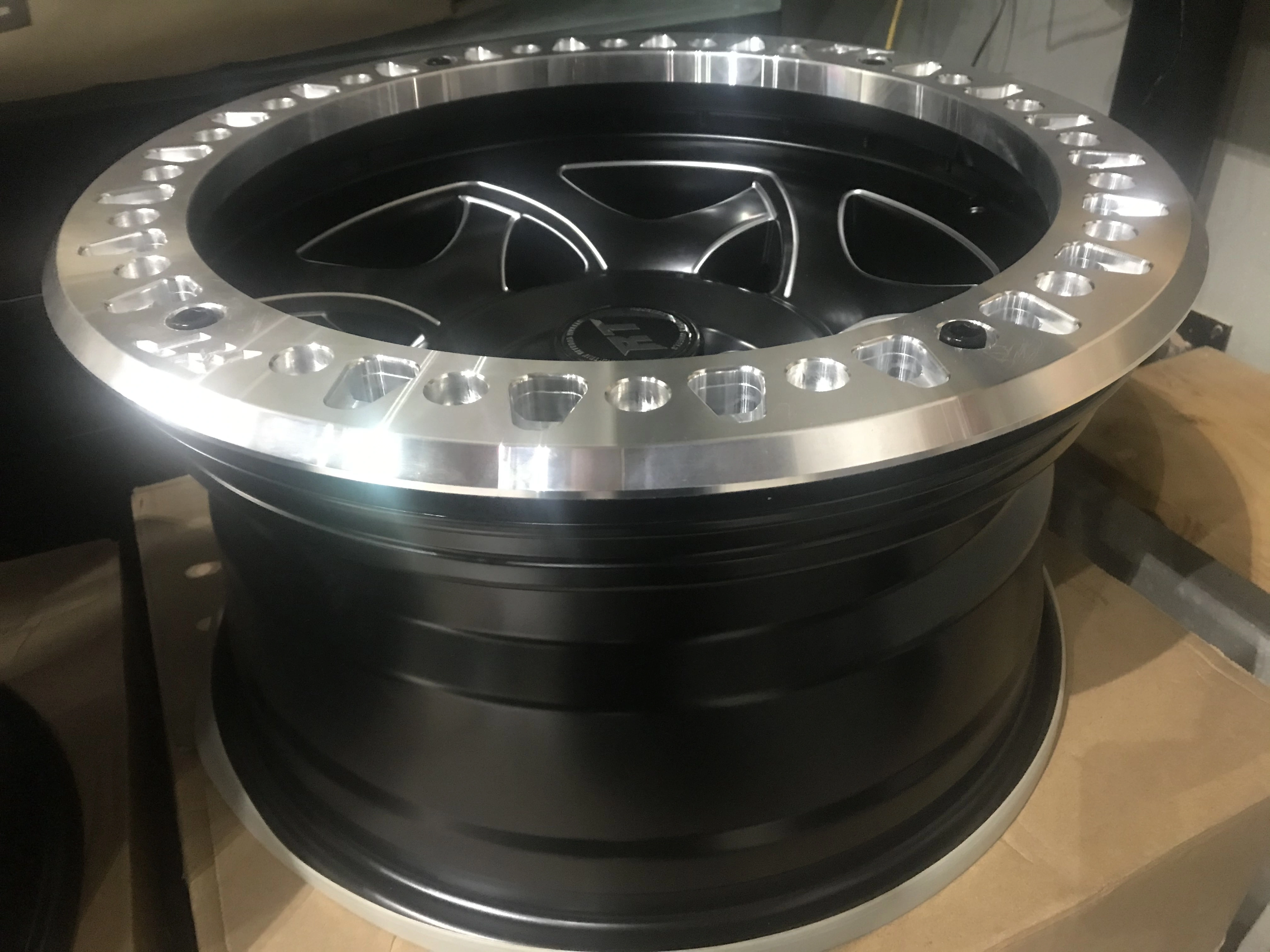 17X8.5 True Forged Beadlock 4x4 Off-Road Wheel 5x127 Load Speed 1250kgs