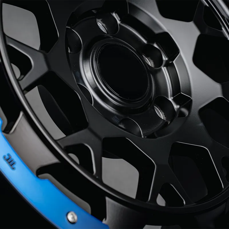 Forged wheel integrated structure 4X4 off-road wheel 17 inches 18 inches full satin or other custom colors with blue painted front lip