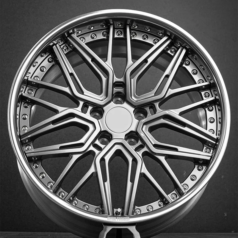 Two-piece forged wheels, 18-inch, 19-inch, 20-inch, 21-inch, 22-inch, 23-inch, center disc in silver-gray paint or other custom colors