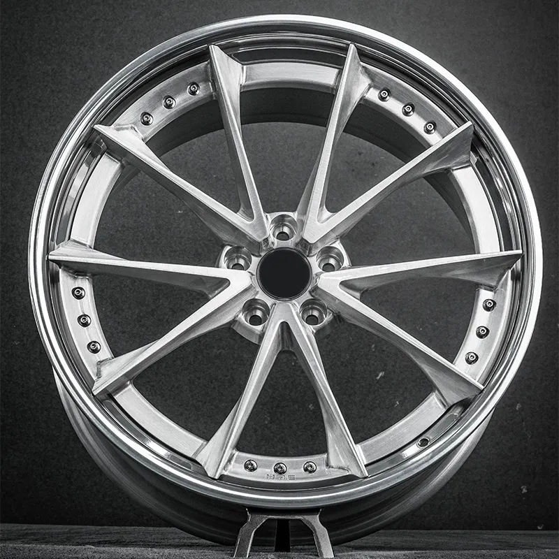 โครงสร้างสองชิ้นของล้อคาเฟอร์ ขนาด 18 นิ้ว 19 นิ้ว 20 นิ้ว 21 นิ้ว 22 นิ้ว 23 นิ้ว ฮับเบอร์สีดั้งเดิมหรือสีแบบกำหนดเองอื่นๆ สำหรับแผ่นศูนย์กลาง