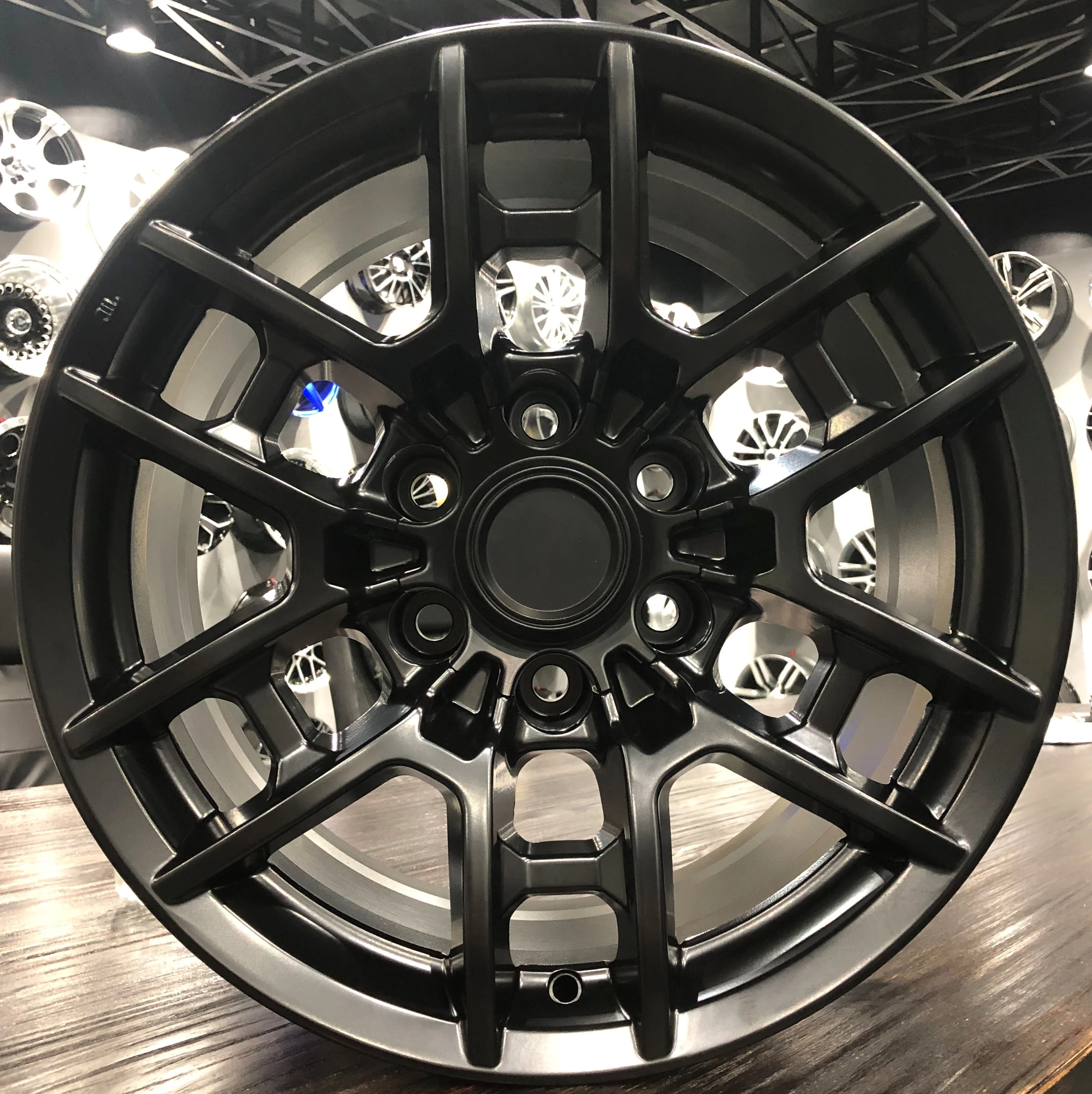 17-inch alloy wheels 4x4 off-road wheels