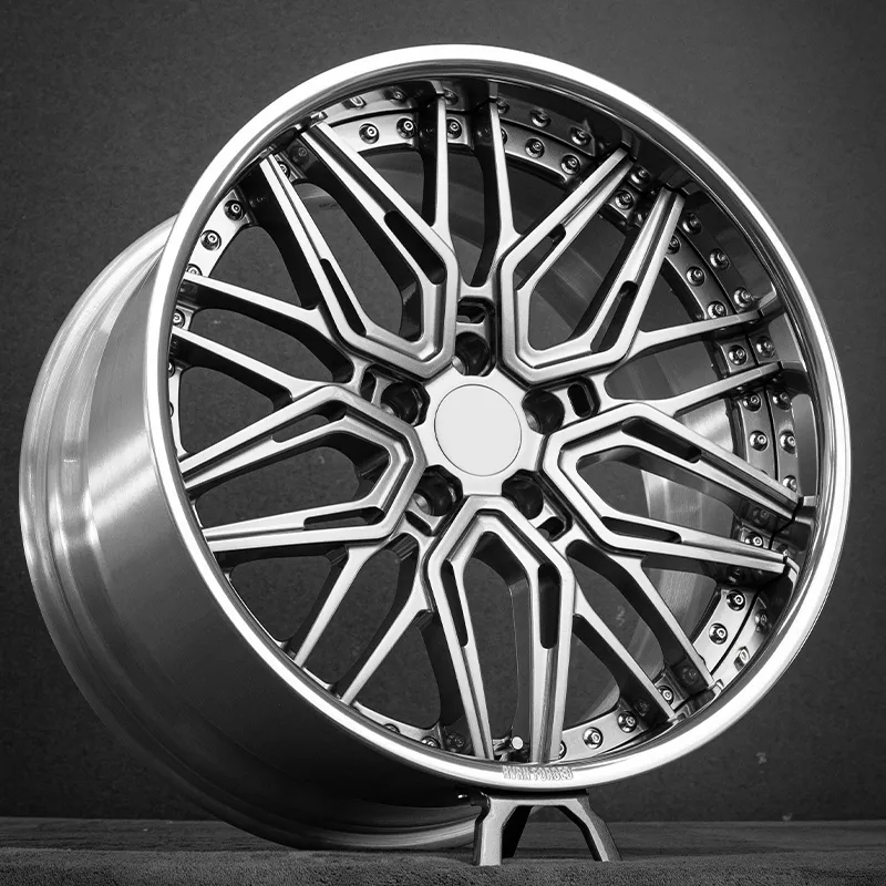 Two-piece forged wheels, 18-inch, 19-inch, 20-inch, 21-inch, 22-inch, 23-inch, center disc in silver-gray paint or other custom colors