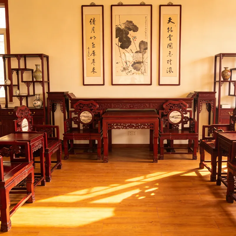 Guide to Traditional and Modern Furniture: How to Choose the Perfect Pieces Online