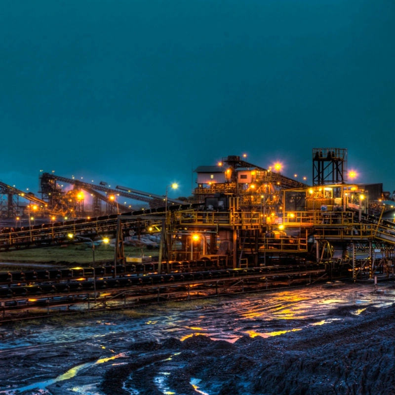 Jak wybrać najlepszą rolkę zwrotną dla taśmociągów w zastosowaniach górniczych i kamieniołomowych