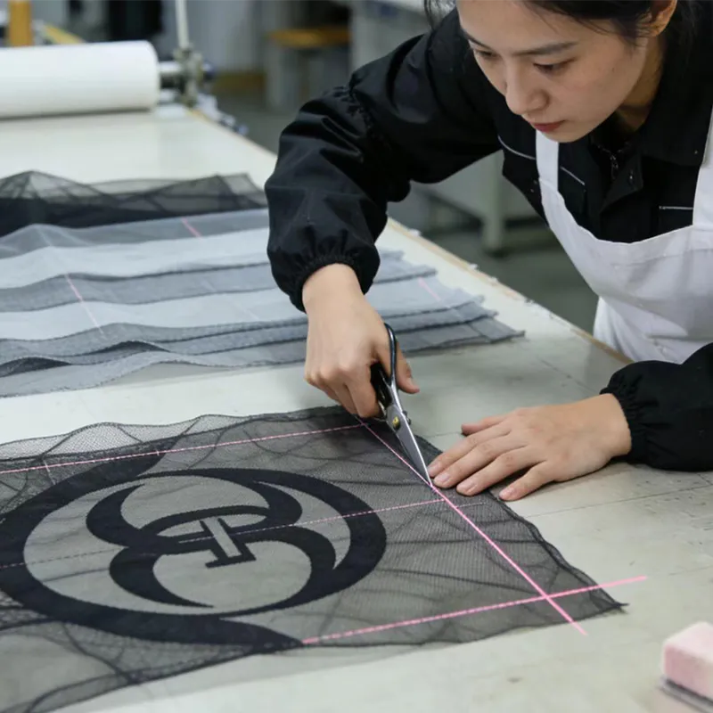 Partenaire de fabrication de vêtements tout-en-un pour les marques de mode