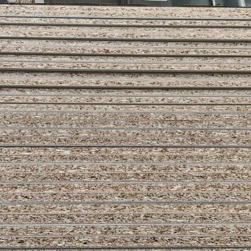 ألواح لوح OSB الهيكلية مع شهادة ENF من Qfmaterials في التصميم الداخلي الحديث