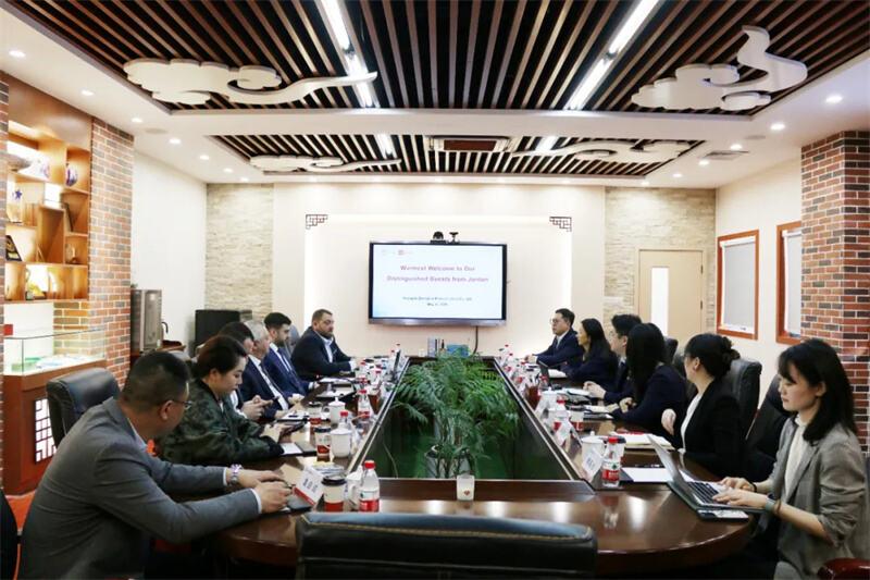 Shanghai Zhonghua Pharmaceutical Hosts Ailesi&nbsp;Group 1.jpeg