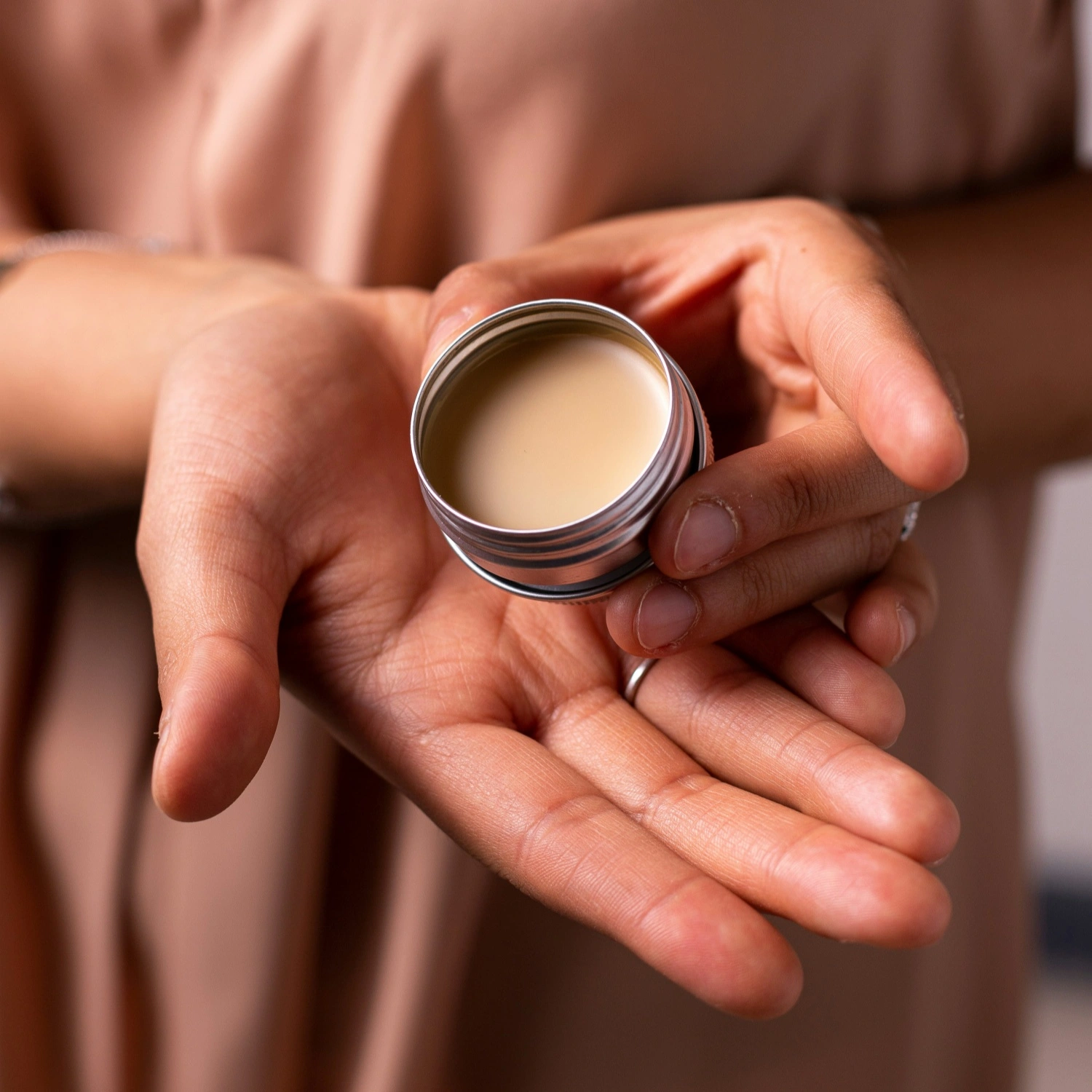 How to Choose a Reliable Chinese Medicated Oil Supplier