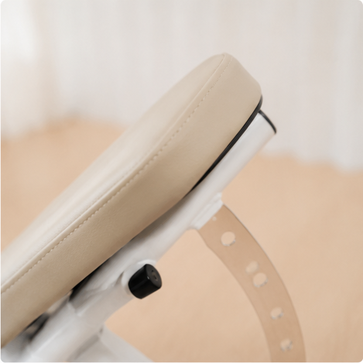 Women's Sculpting Training Bench 2.png