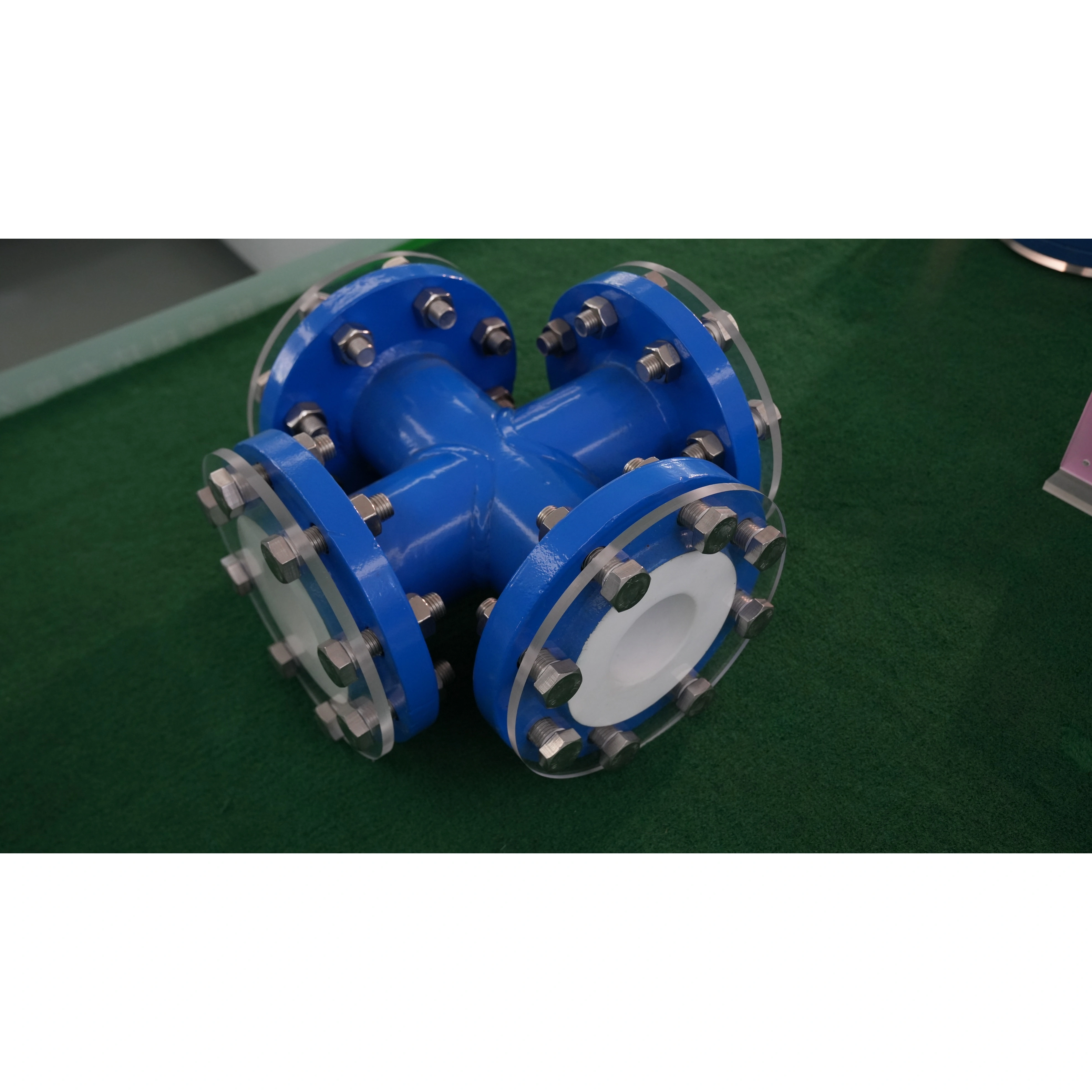 PTFE &amp; PFA Lined Crosses | Corrosion Resistant Crosses