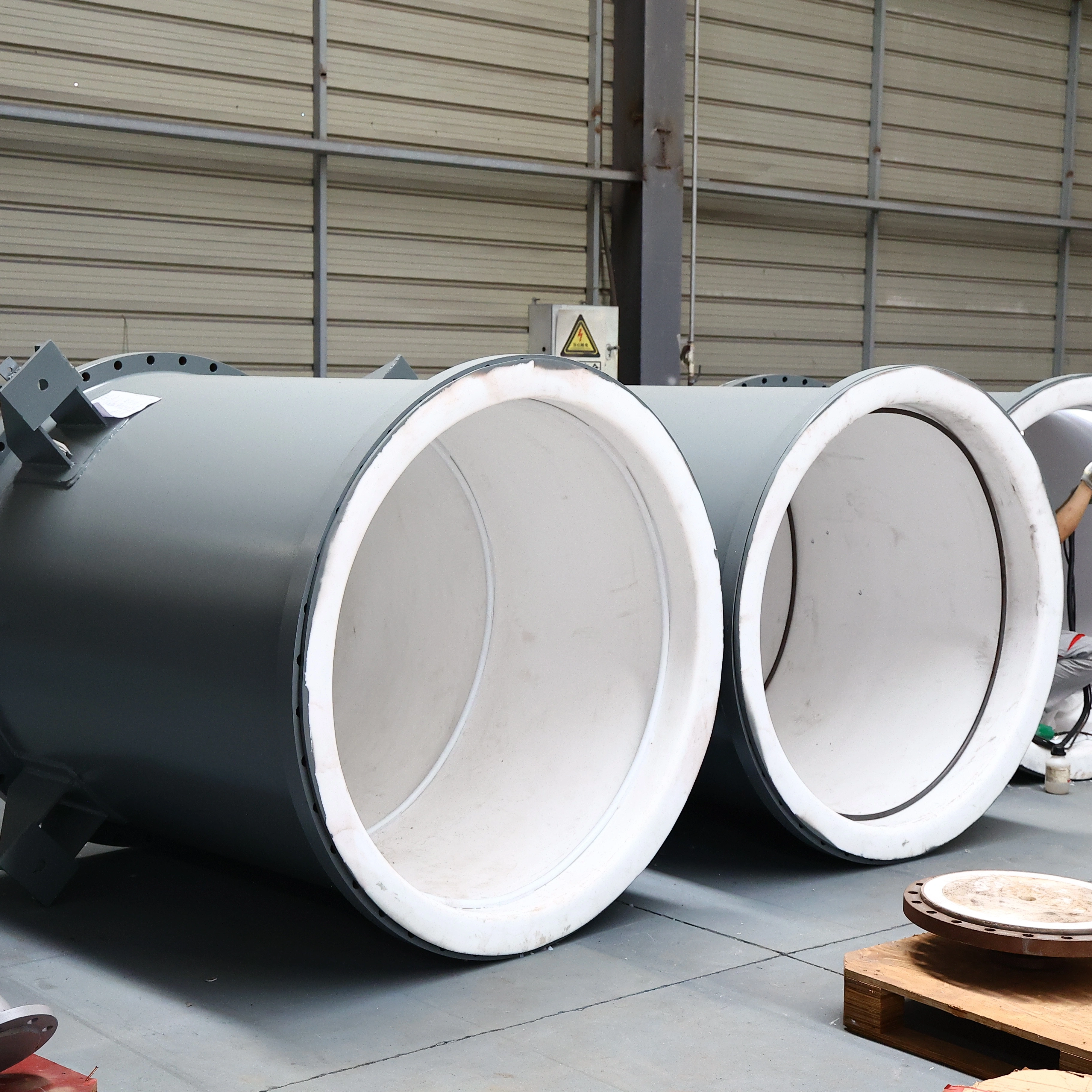 Ống nối lót PTFE cho hệ thống xử lý hóa chất đáng tin cậy