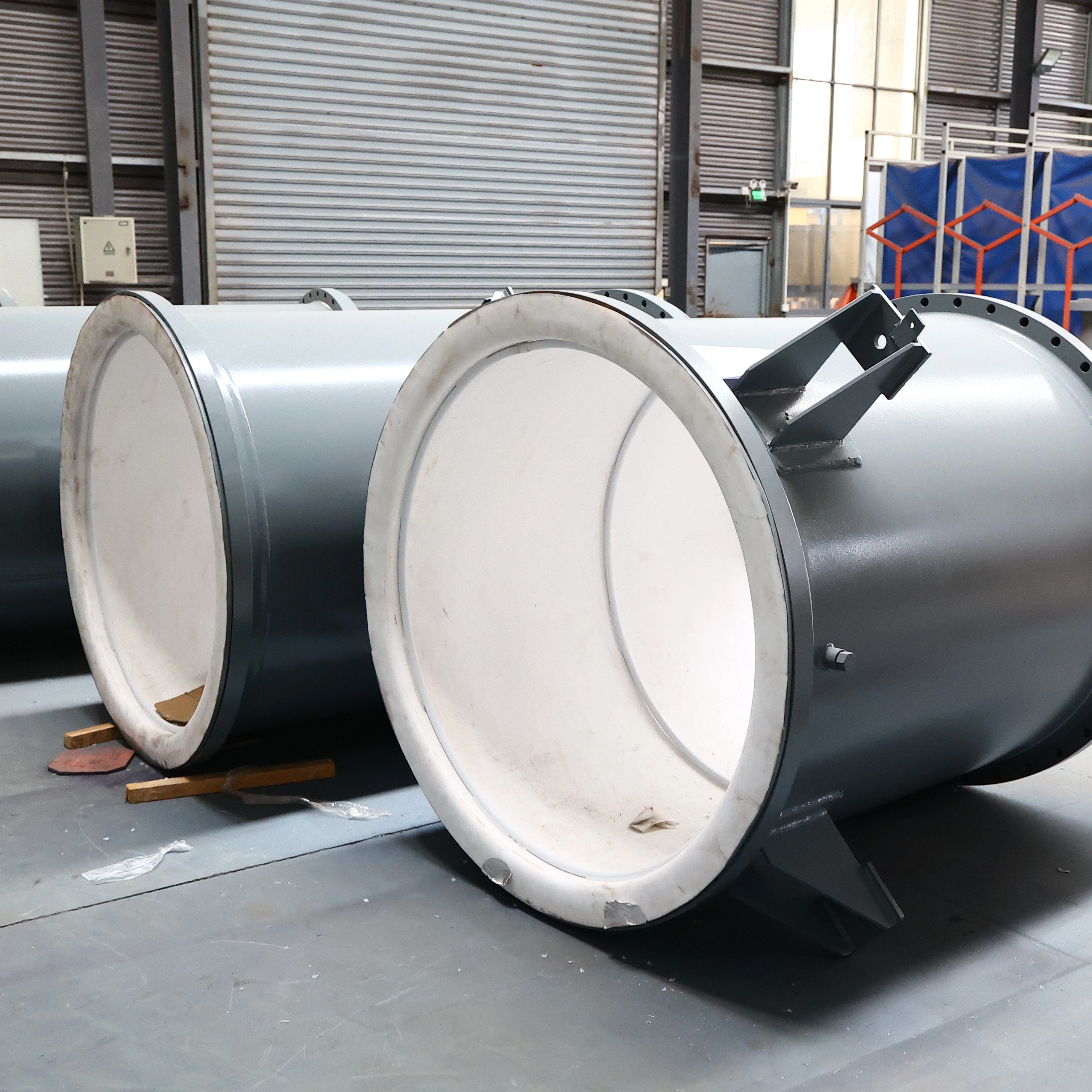 Hướng dẫn Phụ kiện PTFE: Giải pháp Ống ống Lót, Khúc, T, Giảm đường kính & Chéo