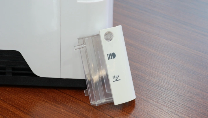 ZY-2JW Oxygen Concentrator with Side-Mounted Humidifier