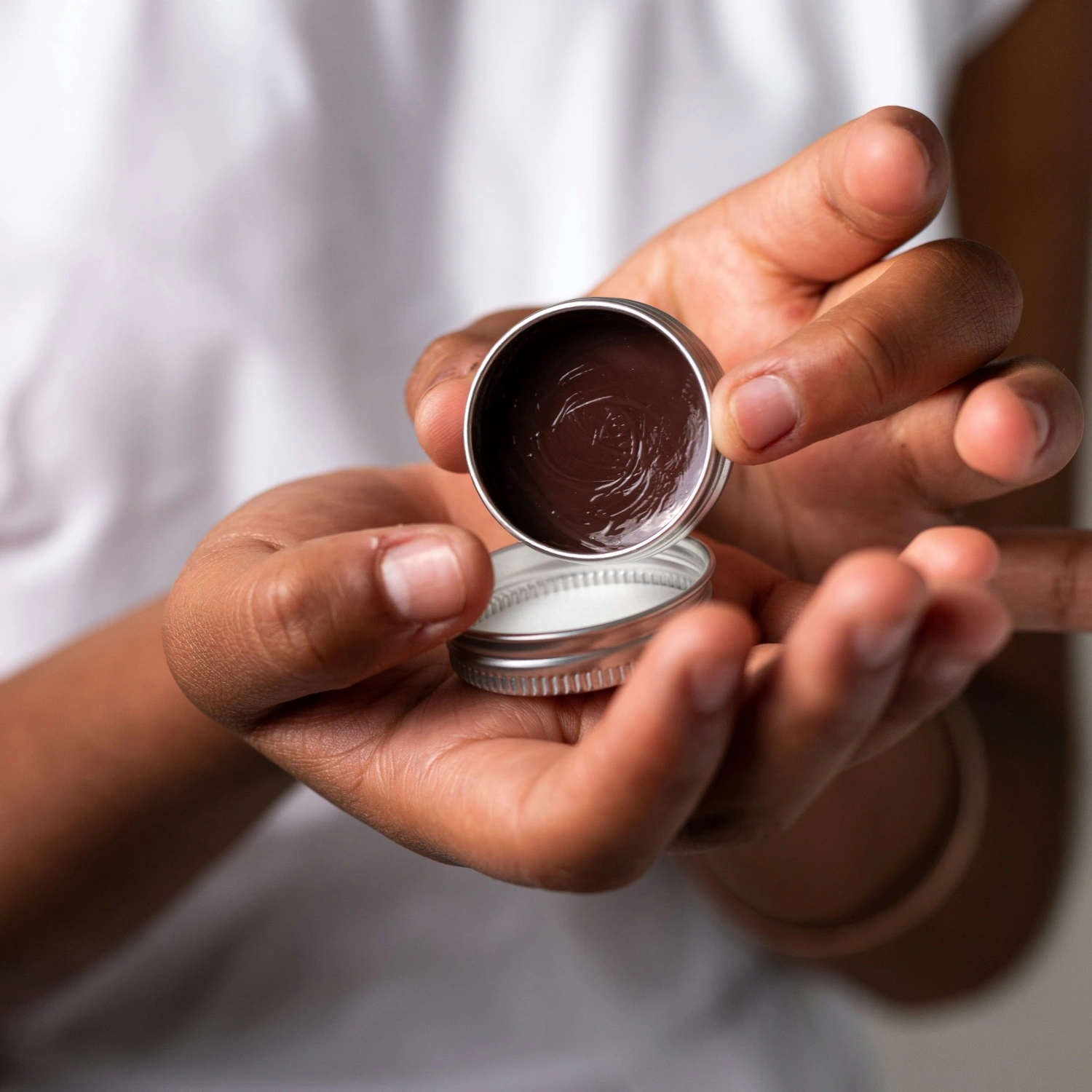 How to Choose a Compliant Medicated Oil Supplier: A B2B Buyer’s Guide to Quality Certifications